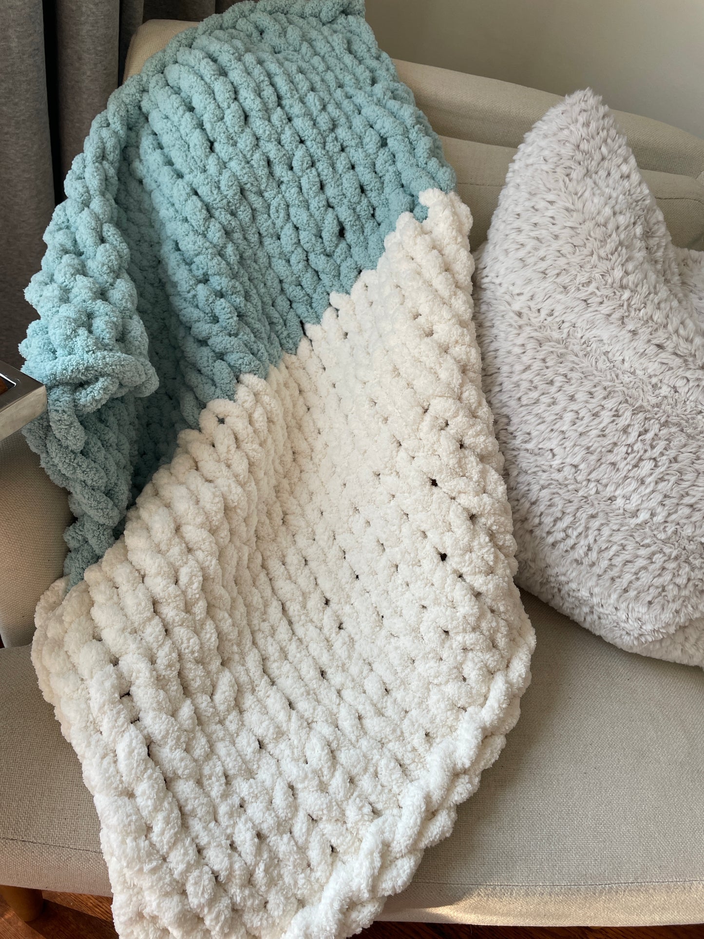 Healing Hand, Chunky Knit Stroller Baby Blankets - Teal & White