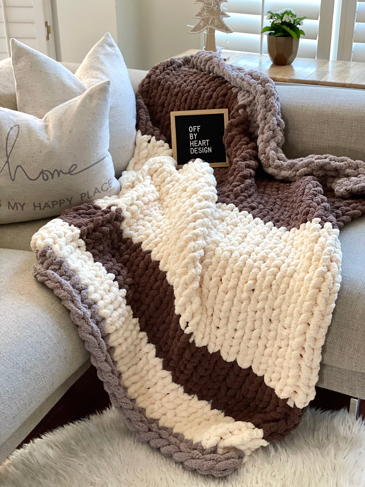 Healing Hand, Chunky Knit Blanket - The Northern