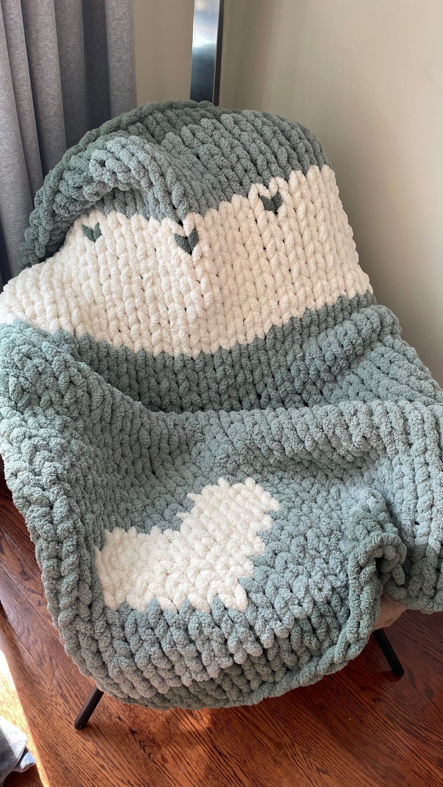 Healing Hand, Chunky Knit Blankets - The Elphaba Heart Blanket