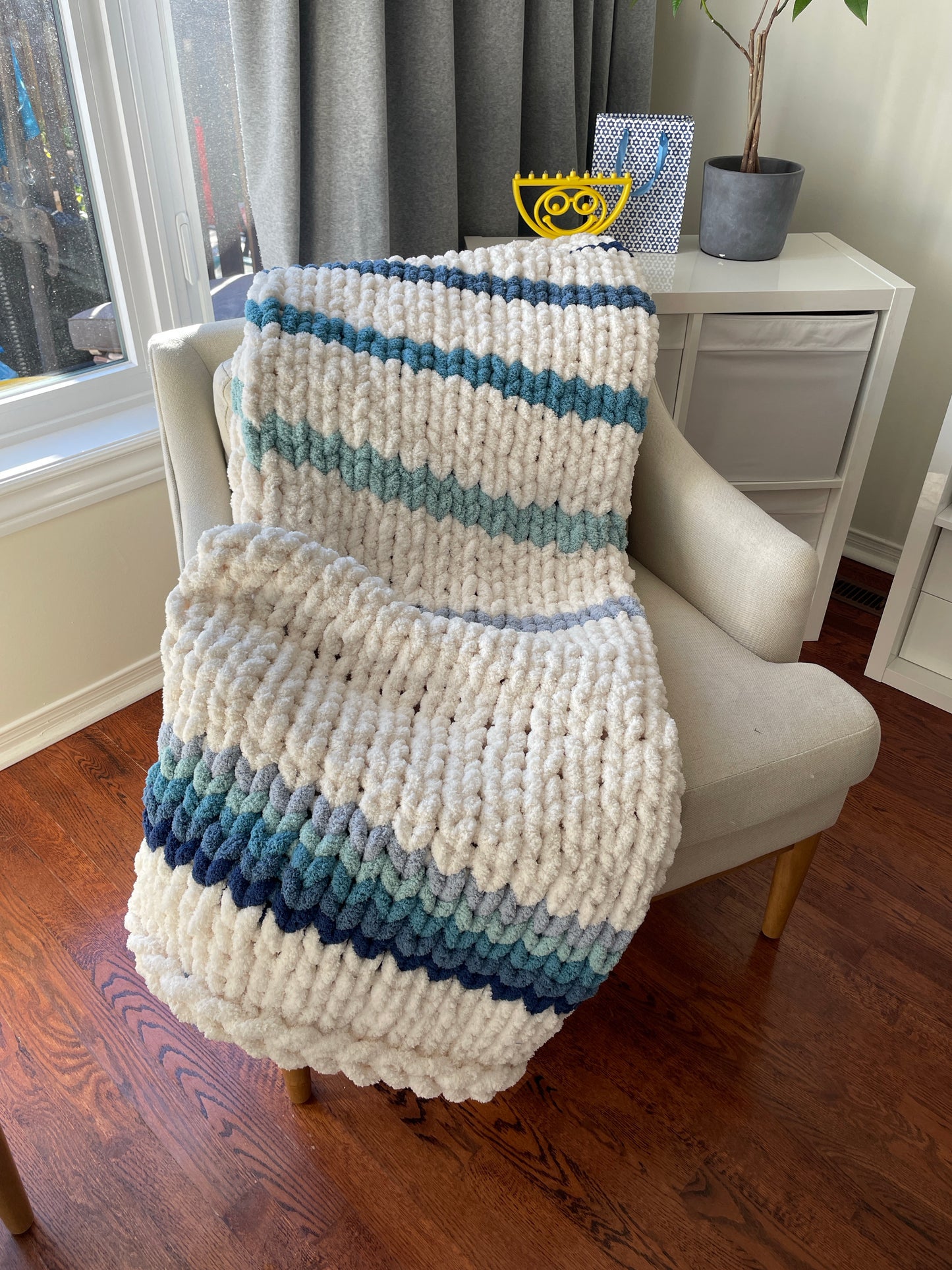 Healing Hand, Chunky Knit "The Blue Bird" Blanket