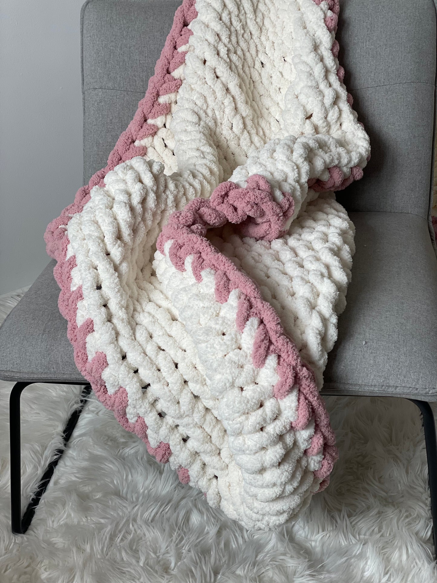 Healing Hand, Chunky Knit Baby Blankets - White with Blush Pink Edge