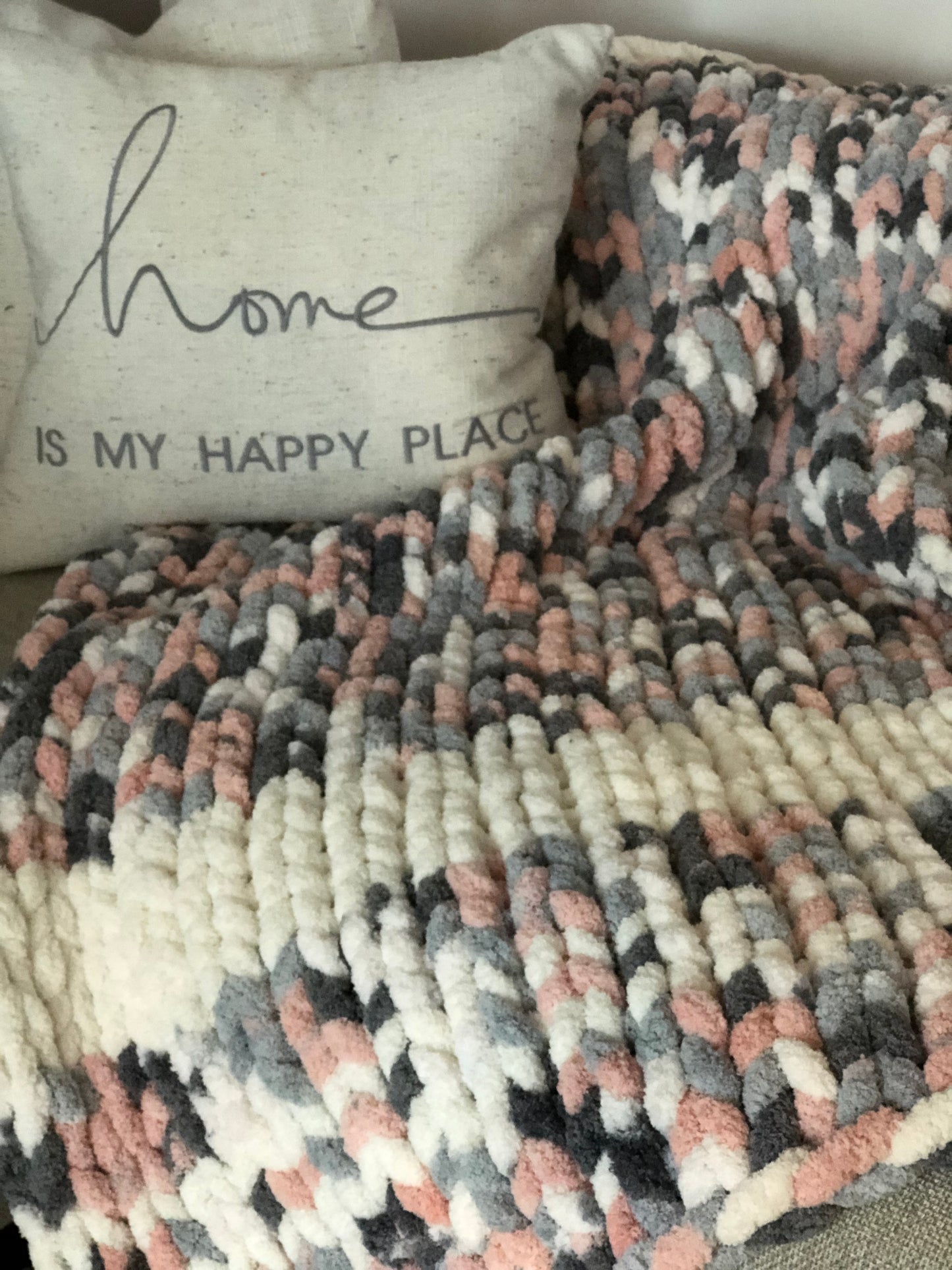 Healing Hand, Chunky Knit Blankets Pink Marble