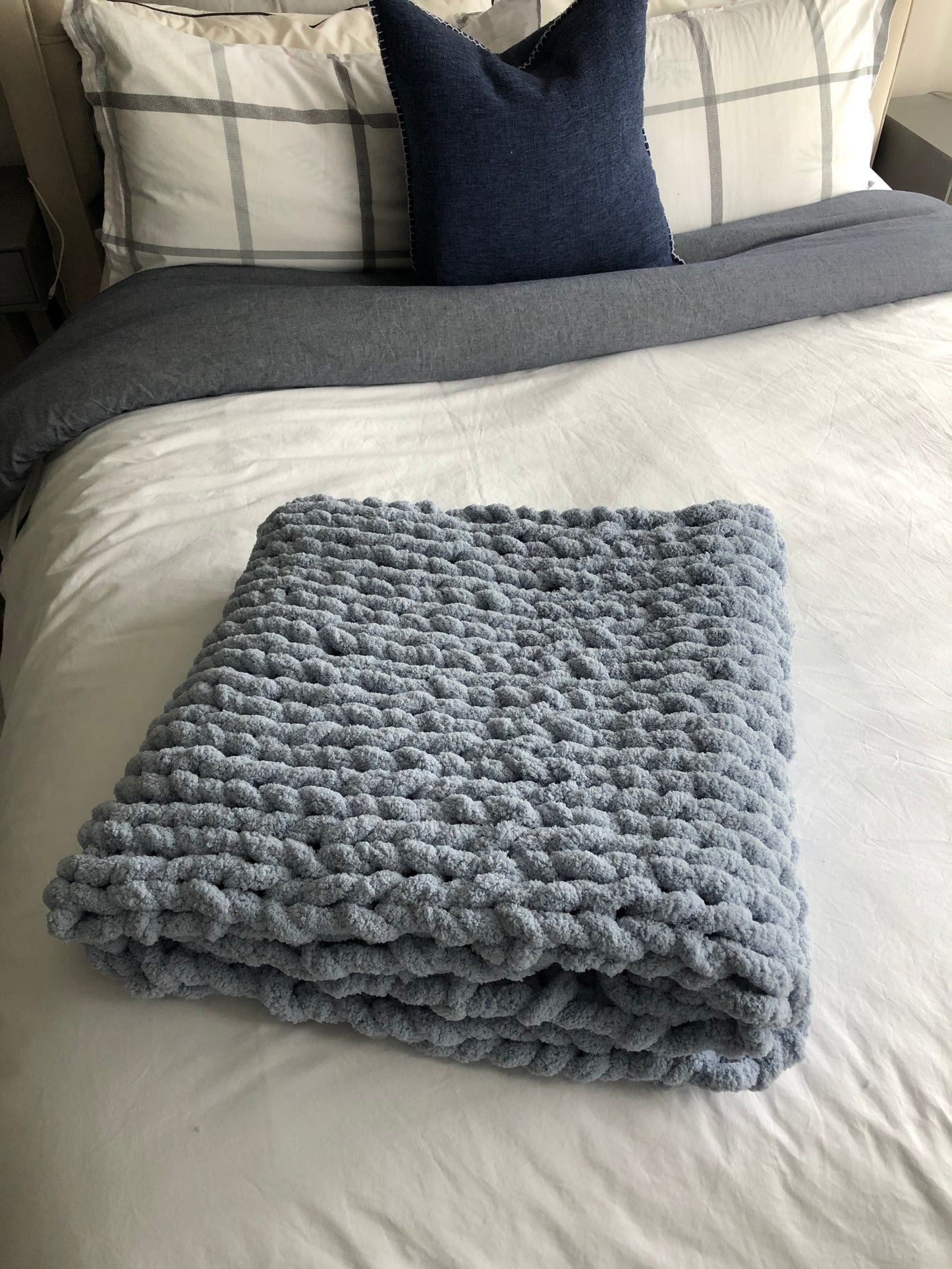 Healing Hand, Chunky Knit Blankets Light Blue
