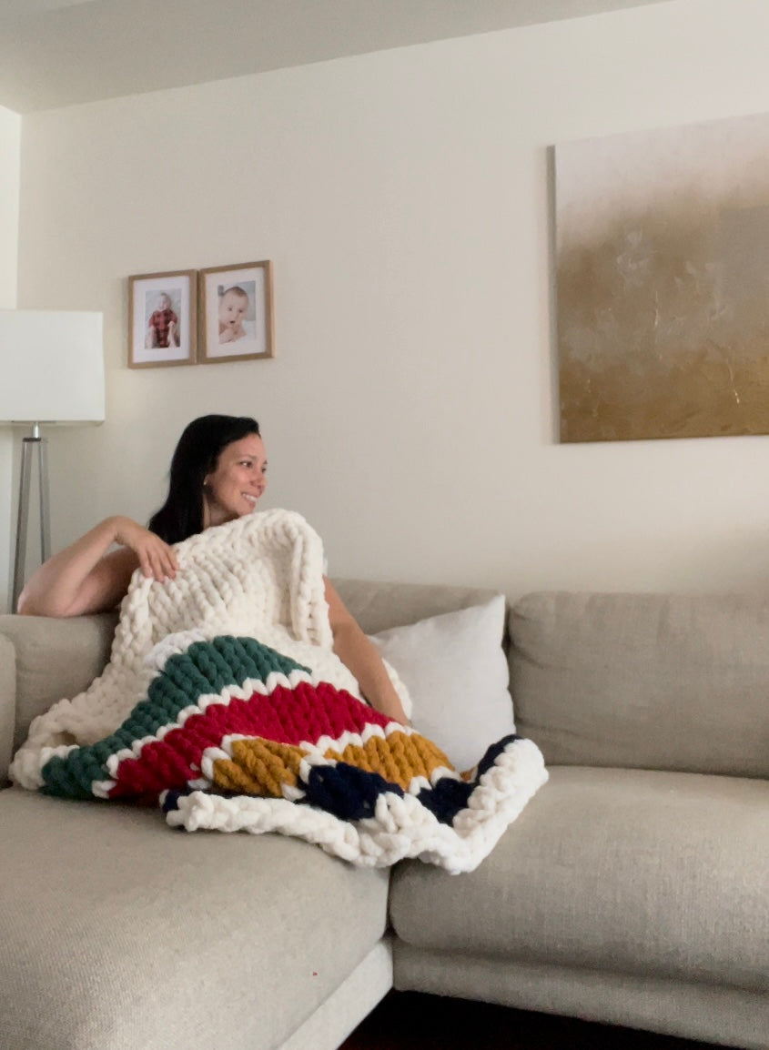 Healing Hand, Chunky Knit Blankets The Explorer
