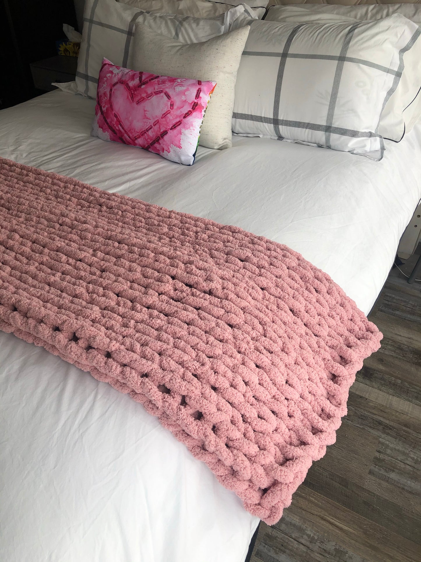 Healing Hand, Chunky Knit Blankets Pretty in Pink