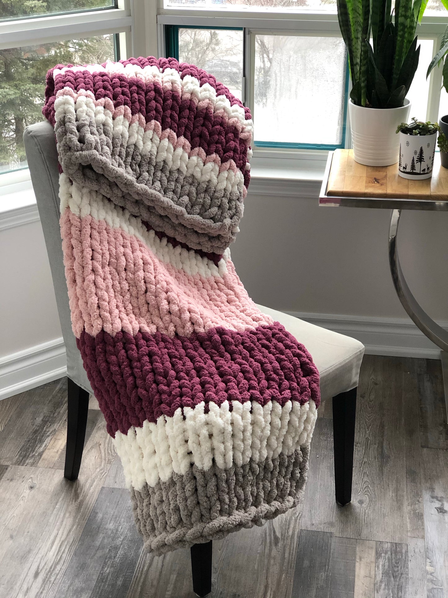 Healing Hand Knit, Chunky Knit Blankets Raspberry