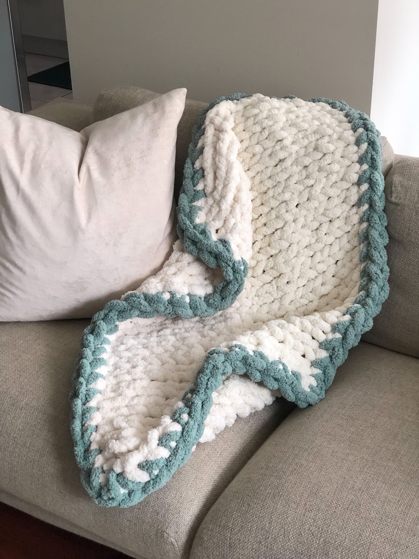 Healing Hand, Chunky Knit Baby Blankets - White with Mint Green Edge